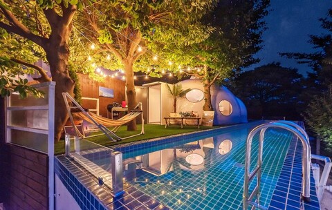 해뜨는 언덕 풀빌라