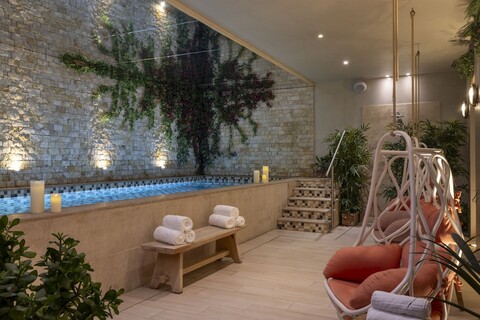 호텔 & 스파 로열 마들렌