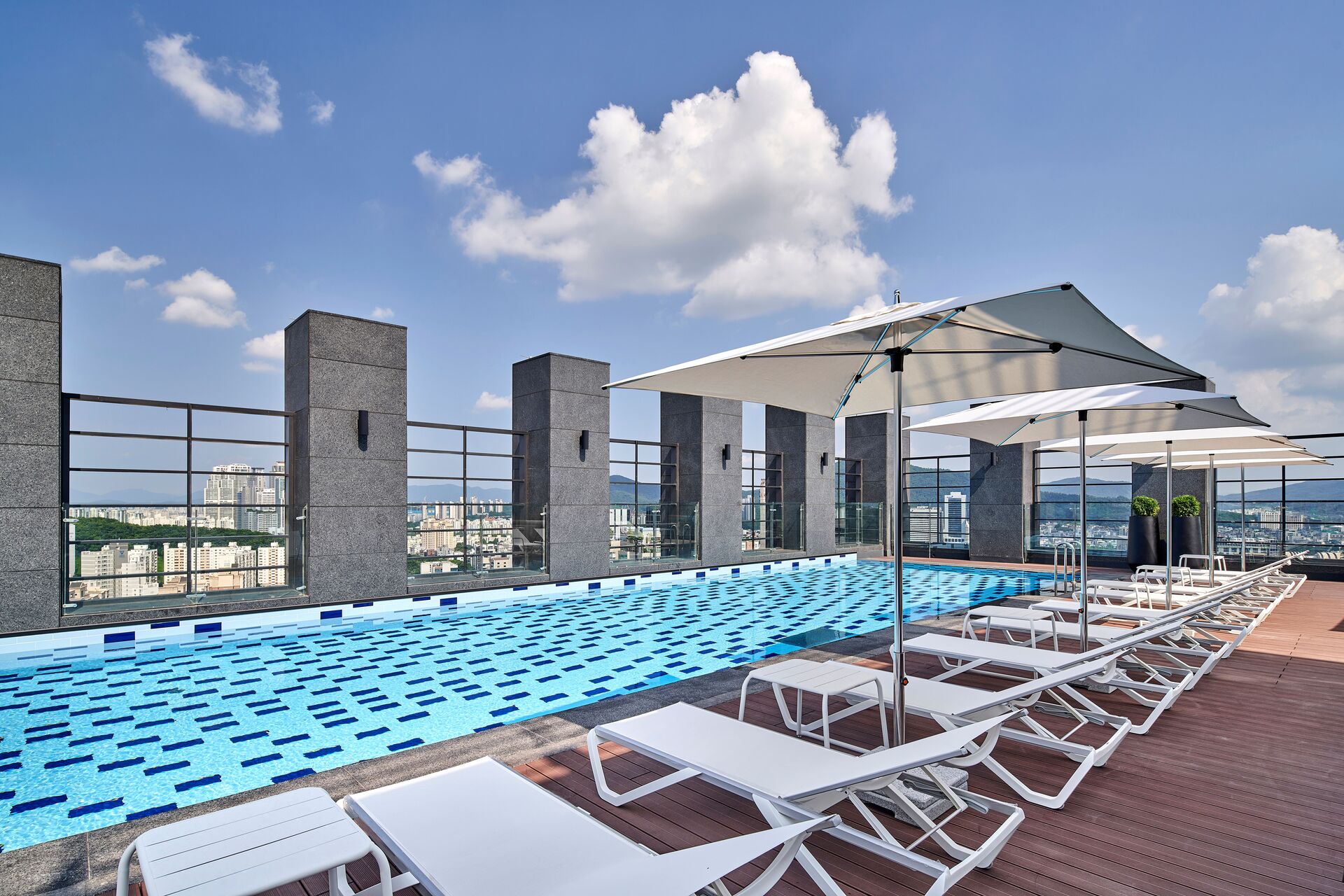 힐튼 가든 인 서울 강남 / Hilton Garden Inn Seoul Gangnam 수영장