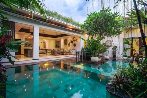 프랑지파니 빌라 메라 앳 베라와