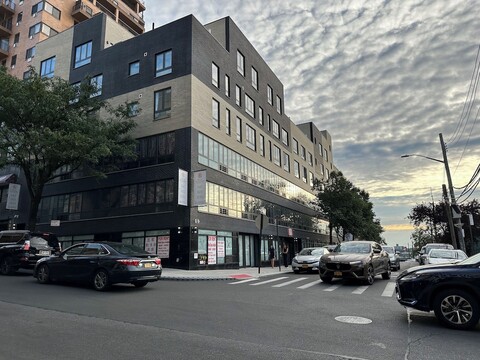 리갈 인 & 스위트 뉴욕 라가디아 호텔