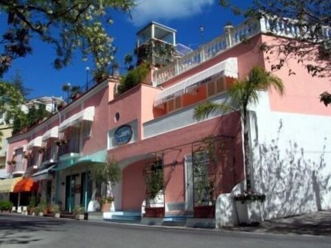 호텔 일 네스폴로