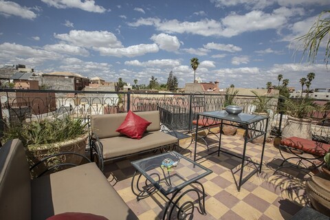 리야드 다르 크미사