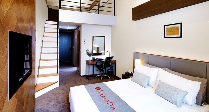 room detail thumbnail 1