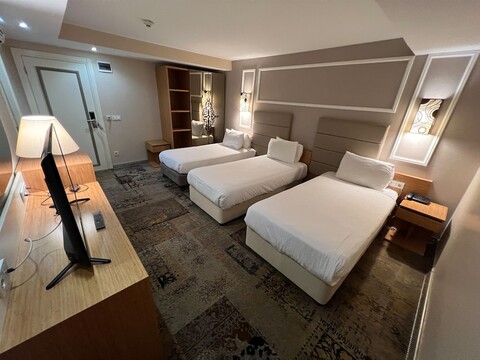 올 시즌스 호텔