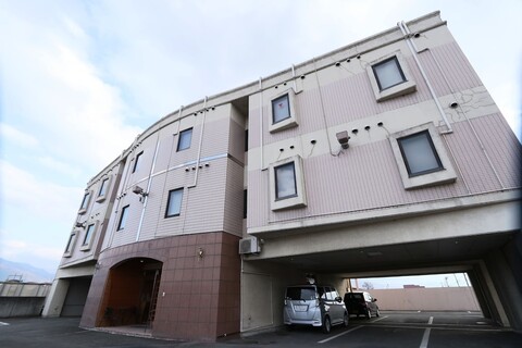 호텔 라쿠세리나