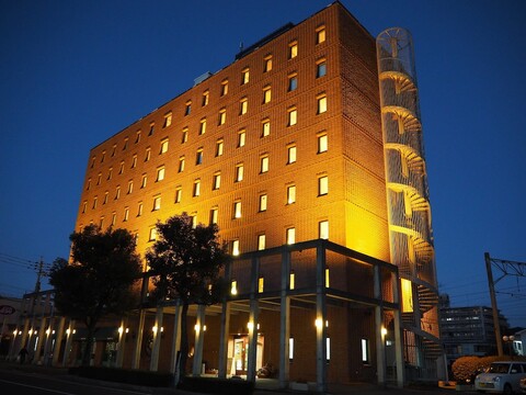 신 이즈카 스테이션 호텔