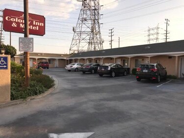 Colony Inn Motel