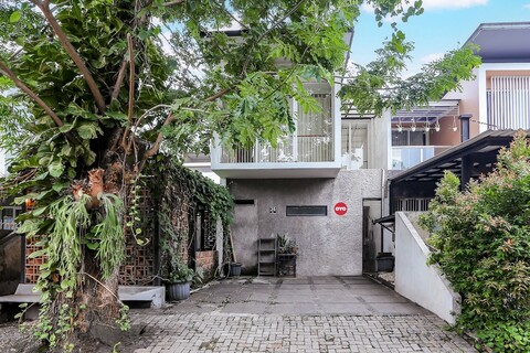 OYO 93370 로트 써티식스