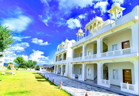 Roopgarh Palace
