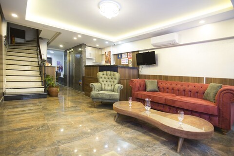 티-스퀘어 레지던스