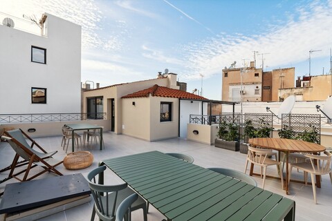 라임홈 아테네 솔로노스 시티 센터