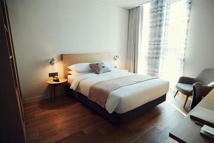 room detail thumbnail 0