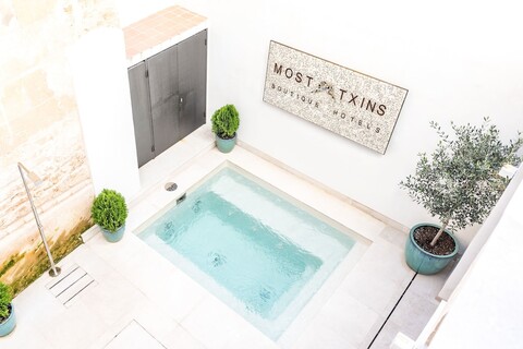 보르도이 모스타친스 - 호텔 부티크 어덜츠 온리