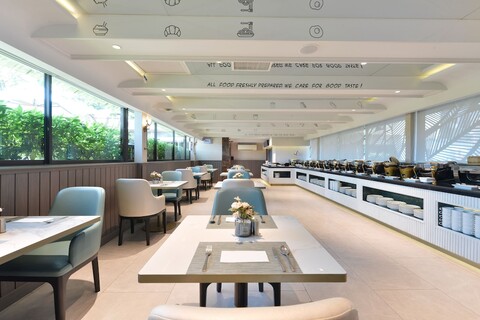 센터 포인트 플러스 호텔 프라투남