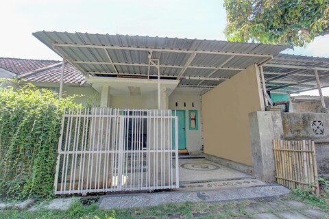 OYO  92825 카마르 롬복