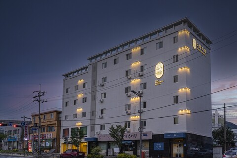 더휴식 소륜호텔 대전점