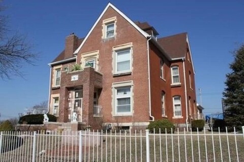 센트럴 웨스트 엔드 B&B