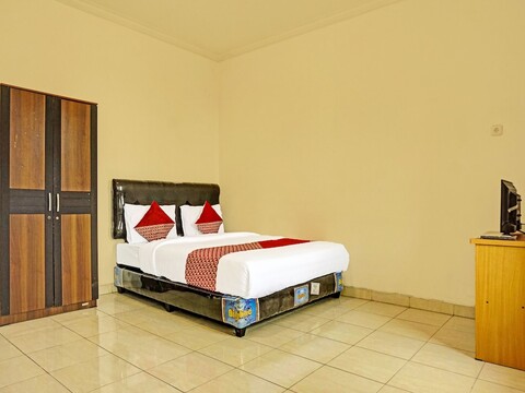 호텔 O J&b 룸스 토망