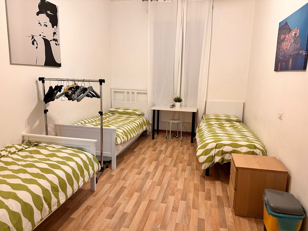 room detail thumbnail 0