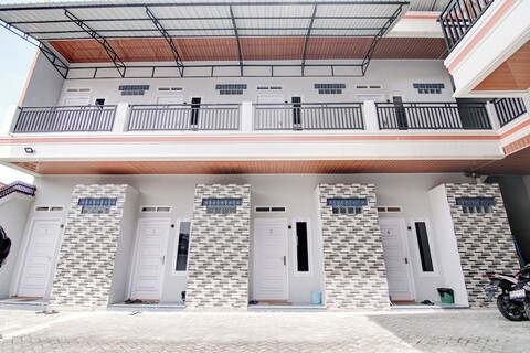 OYO  92806 펭이나판 게비 샤리아