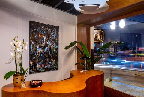 더 기프트 호텔