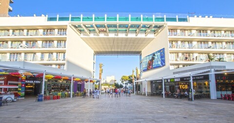 인사이드 바이 멜리아 칼비아 비치