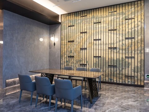 컨트리 인 & 스위트 바이 래디슨