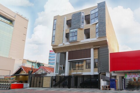 OYO Life 1830 맨달라 레지던스