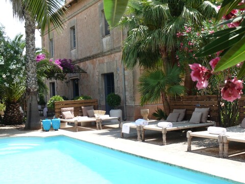 비야 스테이시온 라살리나스