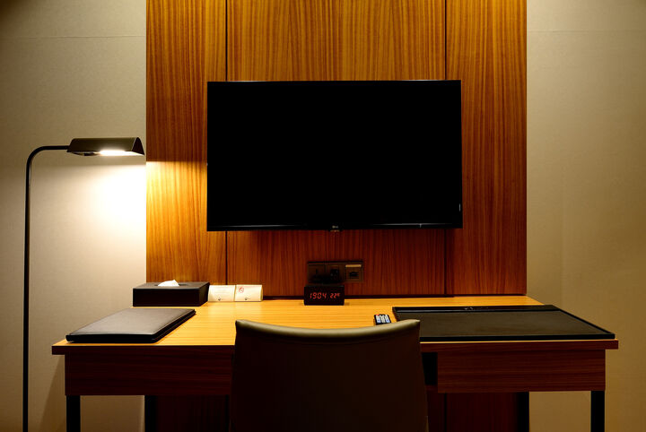 room detail thumbnail 2