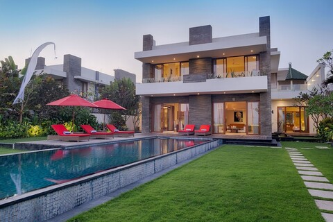 사가 사가 호스피탈리티의 케라마스 빌라