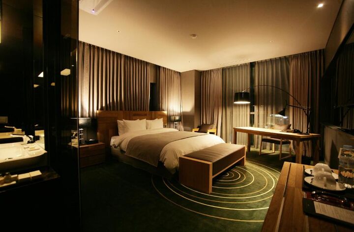 room detail thumbnail 0
