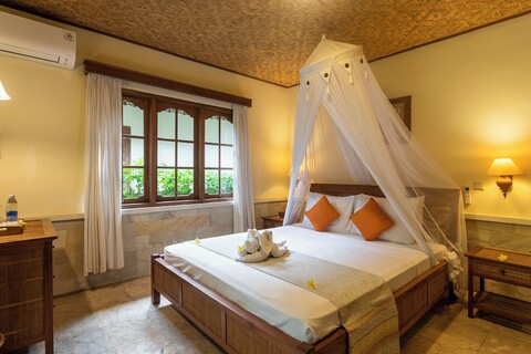 누사 인다 캔디다사