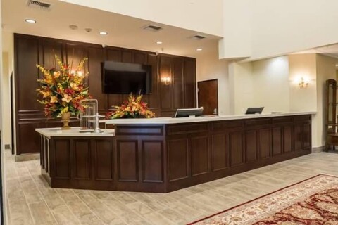 스카이라인 호텔 & 카지노