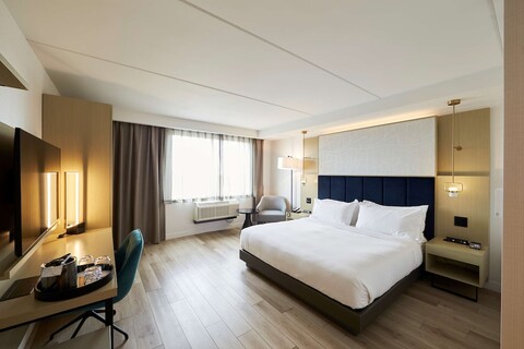 블룸 미시소가,  태피스트리 컬렉션 바이 힐튼