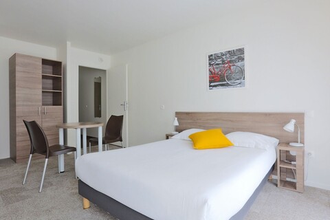 코지 아파르트 오텔 - 아트 & 팩츠