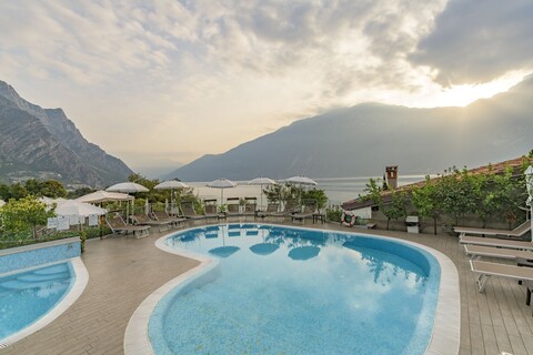 가르다 스위트 호텔