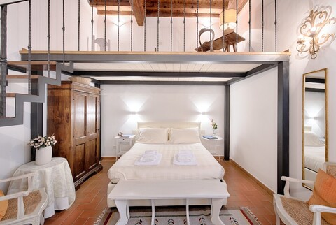 코르테 알 두오모 바이 메가