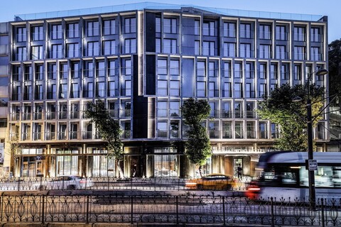 더 메이스트로 호텔