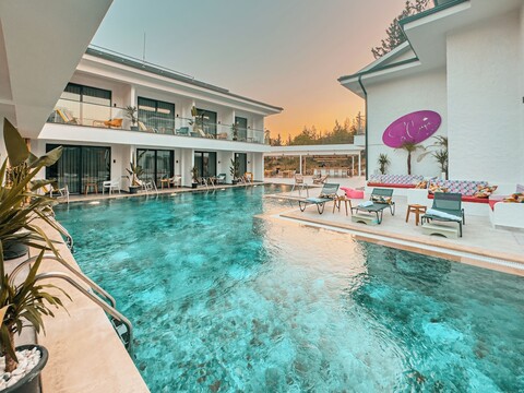 에스-케이프 호텔 페티예