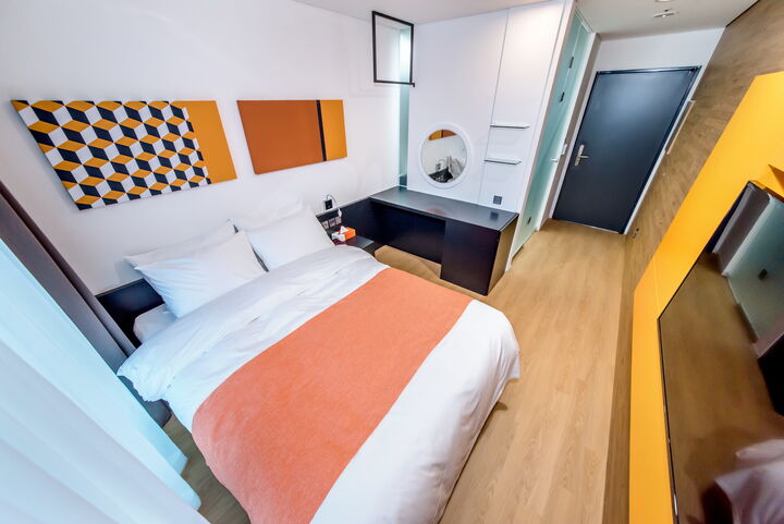 room detail thumbnail 0