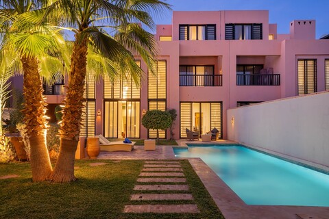 알 마덴 빌라호텔 앤드 스파