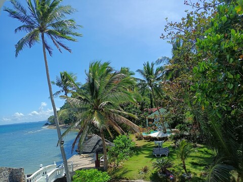 블루 크리스탈 비치 리조트