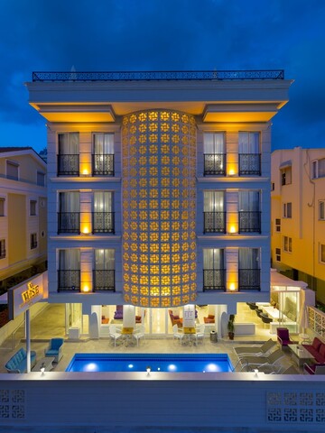 와이즈 호텔 스파 & 어른 전용