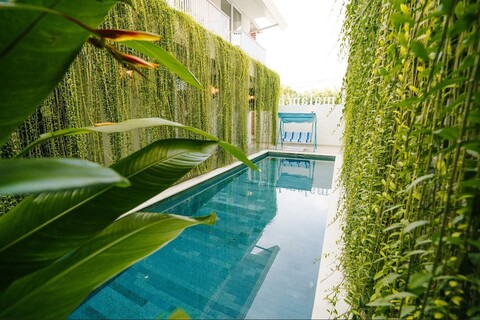 말람 하리 아파트호텔