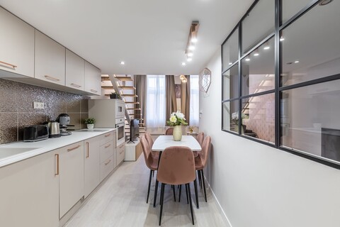 리얼 아파트먼트 무제움