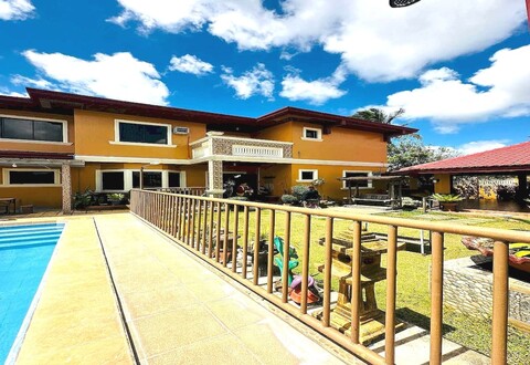 빌라 아델레 앳 실랑