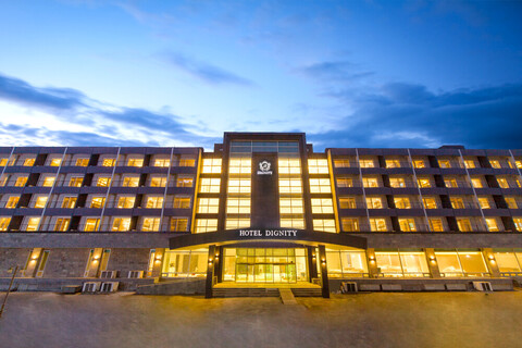 디그니티 호텔