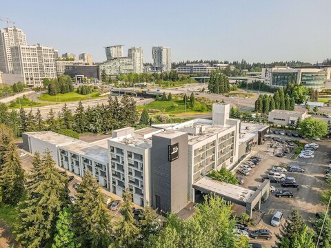 호텔 116, 어 코스트 호텔 벨뷰